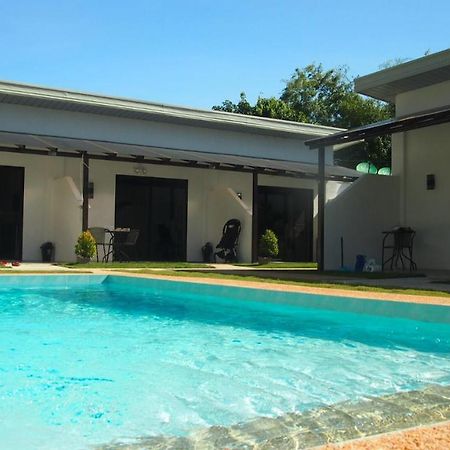 Panglao Moravian Apartments Bagian luar foto